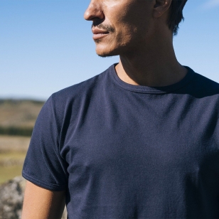 ??? Le t-shirt fabriqué en...